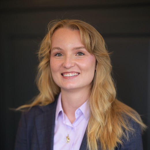 Mw mr. L. van der Kam